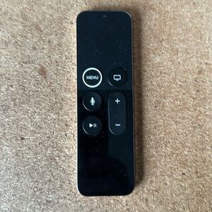 Apple TV 4K gen 1 Siri Remote.